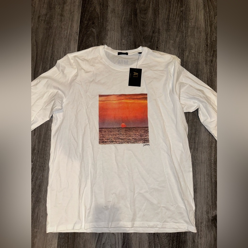 NWT ATM Men's White Long Sleeve Crew Neck Sunset Graphic Tee Size Large